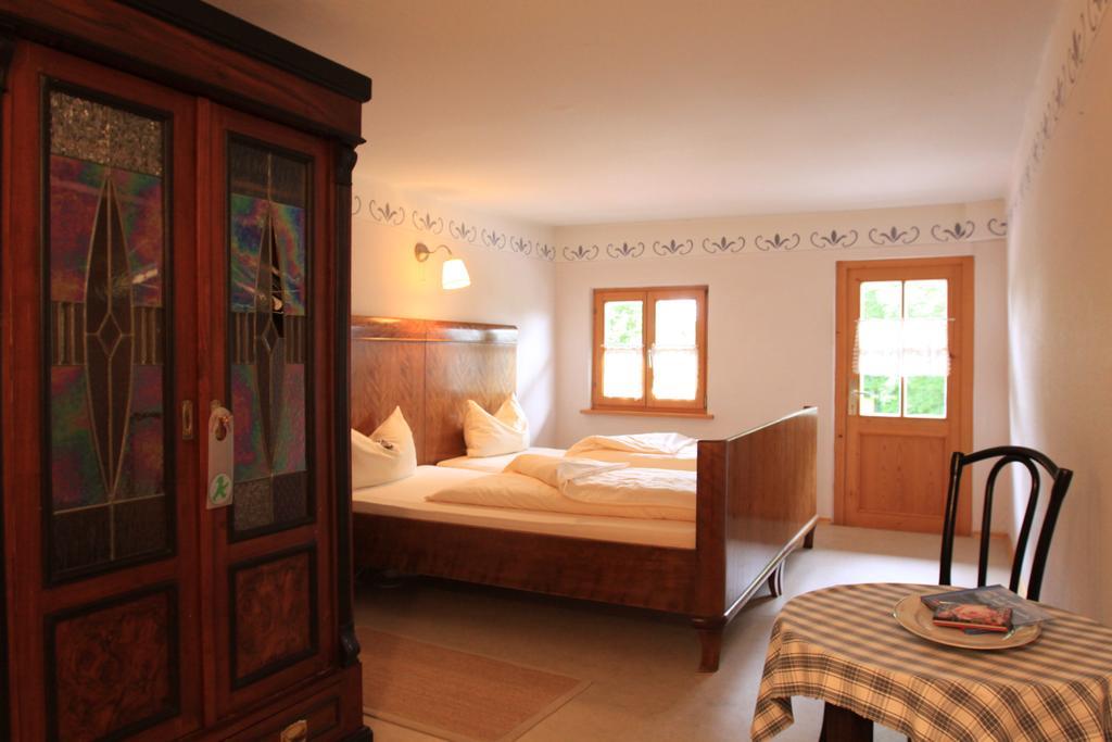 Landgasthof Einbachmuhle Hotel Bad Tolz Room photo